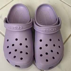 CROCS NEW NEVER WORN PURPLE Womens 10 Mens 8